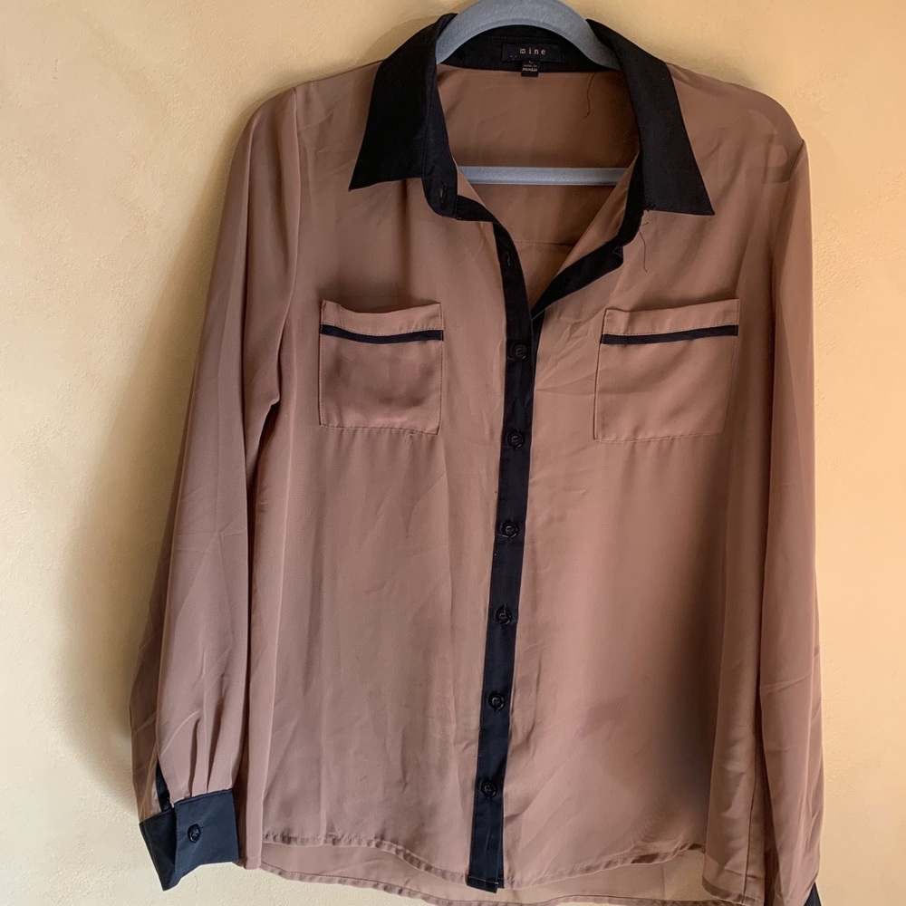 Two toned Black and Tan blouse